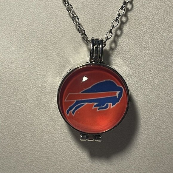 Buffalo Bills NFL Football Aromatherapy Charm with 20 IN Silver Chain NEW!! - Picture 2 of 3